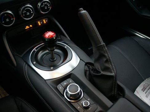 Used 2024 MAZDA MX-5 Miata Grand Touring w/ Weather Package image 21