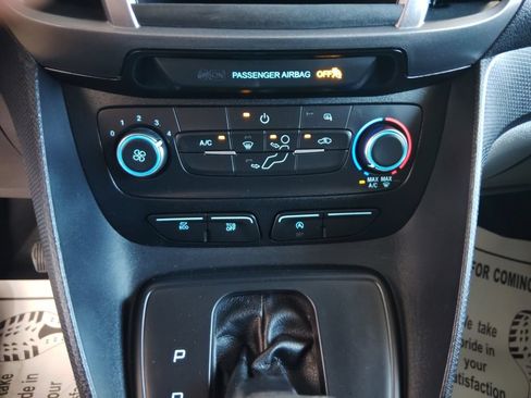 Used 2022 Ford Transit Connect XL FWD image 26