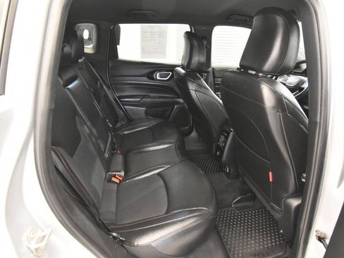 Used 2024 Jeep Compass Trailhawk AWD/4WD image 19