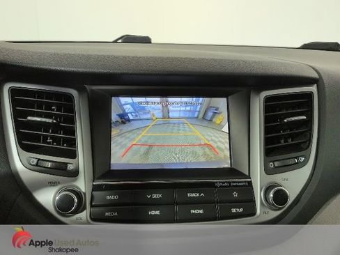 Used 2018 Hyundai Tucson SEL image 18