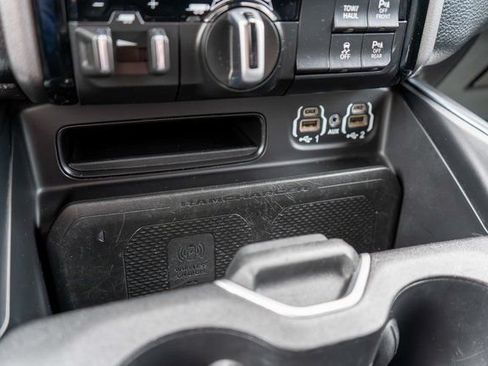 Used 2022 RAM 1500 Laramie w/ Night Edition AWD/4WD image 34