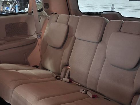Used 2014 Dodge Grand Caravan SE w/ Quick Order Package 29E SE FWD image 10