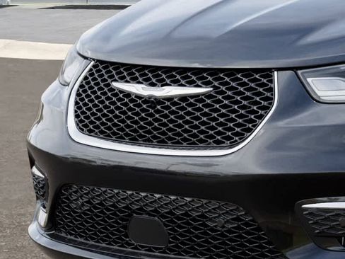 New 2026 Chrysler Pacifica Select FWD image 11