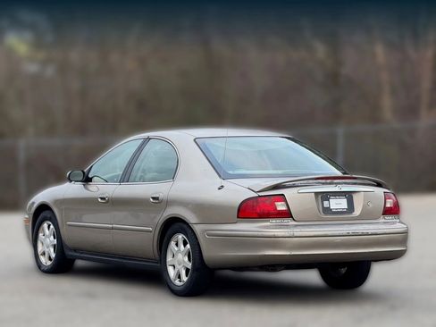 Used 2003 Mercury Sable GS image 10