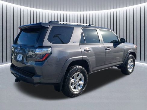 Used 2023 Toyota 4Runner SR5 image 5