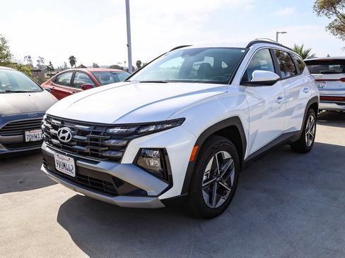 Used 2025 Hyundai Tucson SEL AWD/4WD image 3