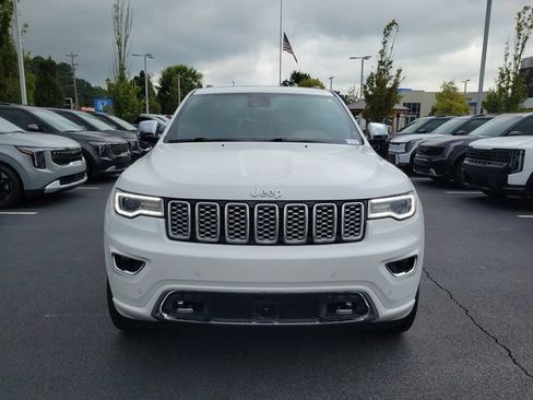 Used 2020 Jeep Grand Cherokee Overland AWD/4WD image 2