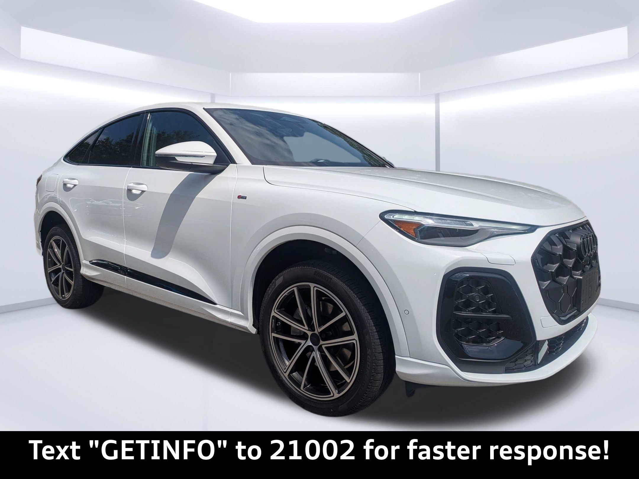 New 2026 Audi Q5 Premium Plus AWD/4WD 360° Tour