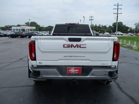 Used 2022 GMC Sierra 3500 SLT w/ SLT Convenience Package AWD/4WD image 8