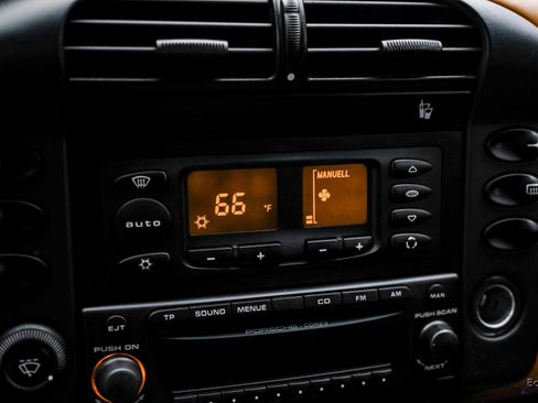 Used 2004 Porsche 911 GT3 image 63