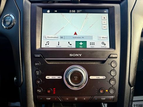 Used 2017 Ford Fusion Titanium image 28