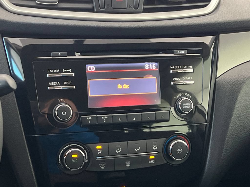 Used 2016 Nissan Rogue S FWD image 21