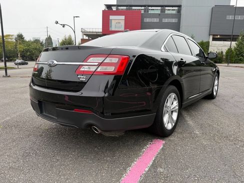 Used 2018 Ford Taurus SEL w/ Equipment Group 201A image 5