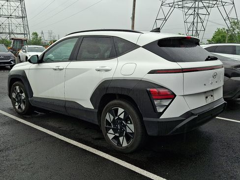 Certified 2024 Hyundai Kona SEL FWD image 4
