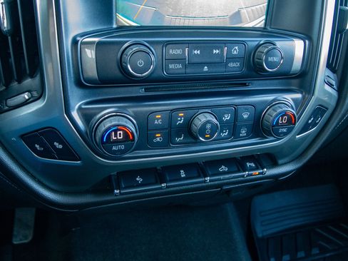 Used 2018 Chevrolet Silverado 1500 LTZ w/ Sport Package AWD/4WD image 18