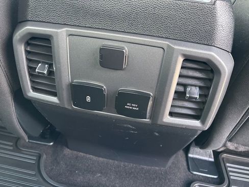 Used 2019 Ford F150 XLT w/ Equipment Group 302A Luxury AWD/4WD image 17