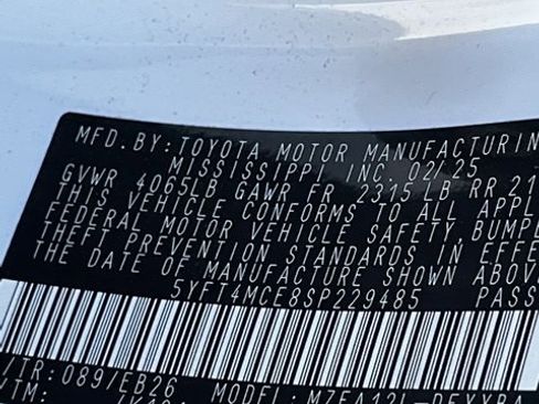 Used 2025 Toyota Corolla XSE image 37