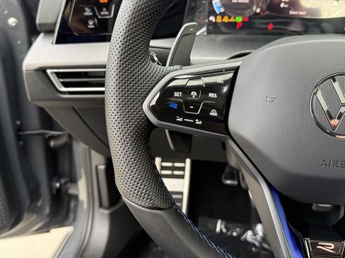 New 2026 Volkswagen Golf 2.0T image 15