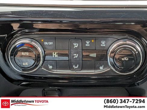 Used 2024 Chevrolet Trax RS w/ Driver Confidence Package image 25