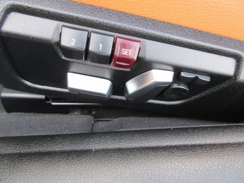 Used 2019 BMW 440i Convertible w/ Convenience Package image 11