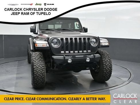 Used 2022 Jeep Gladiator Rubicon w/ Safety Group AWD/4WD image 3