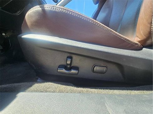 Used 2013 Subaru Outback 3.6R Limited AWD/4WD image 21