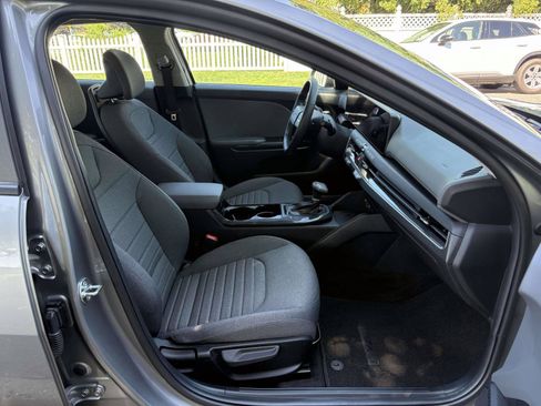 Certified 2025 Kia K4 EX FWD image 23