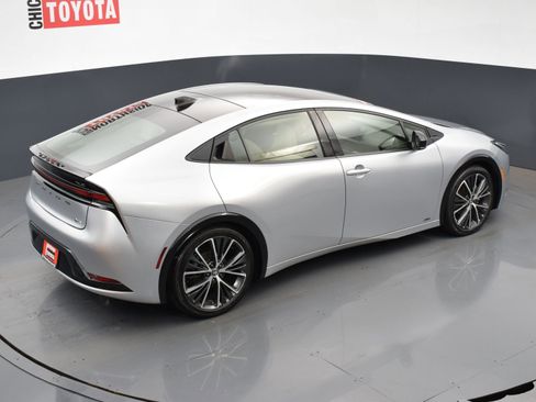 Used 2023 Toyota Prius XLE image 22