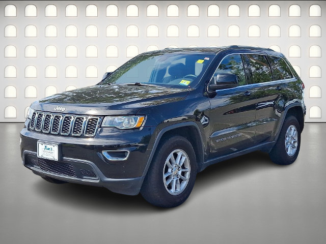 Used 2019 Jeep Grand Cherokee Laredo AWD/4WD image 3