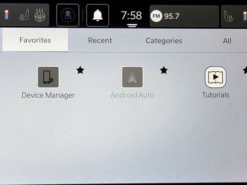 Used 2024 Chrysler Voyager LX image 42