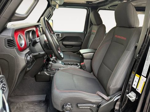 Used 2018 Jeep Wrangler Unlimited Rubicon AWD/4WD image 14