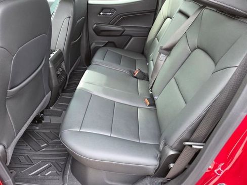 New 2026 Chevrolet Colorado LT w/ LT Convenience Package AWD/4WD image 7