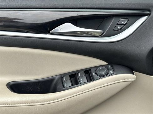 Used 2020 Buick Enclave Essence w/ Sound and Sites Package image 26