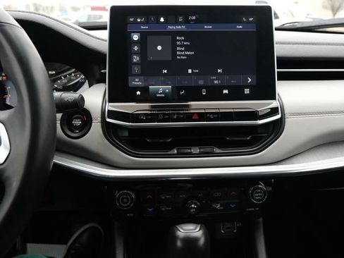 Used 2023 Jeep Compass Limited AWD/4WD image 18