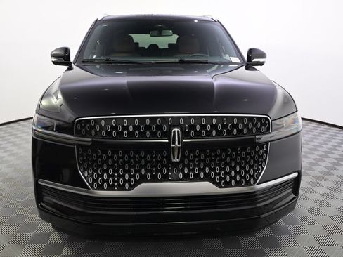 New 2027 Lincoln Navigator Reserve AWD/4WD image 10