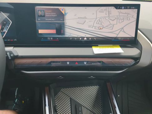 Used 2025 BMW X3 xDrive30i w/ Convenience Package image 17