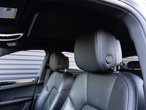 Certified 2020 Porsche Macan image 23