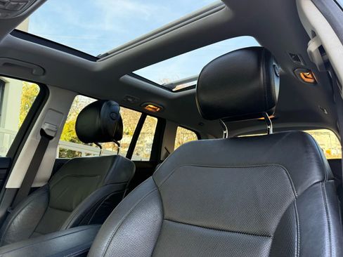 Used 2018 Mercedes-Benz GLS 550 4MATIC w/ Driver Assistance Package image 11