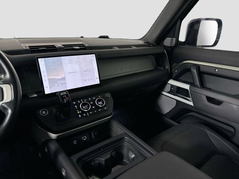Certified 2024 Land Rover Defender 130 S image 27