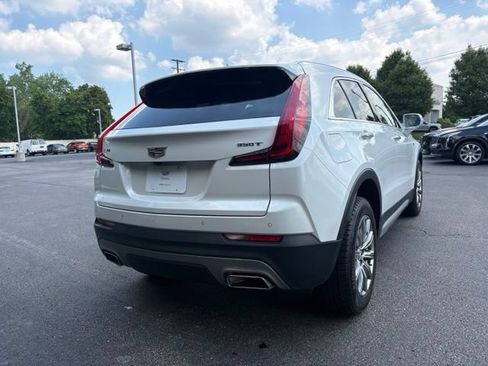 Used 2021 Cadillac XT4 Premium Luxury w/ Cold Weather Package FWD image 5