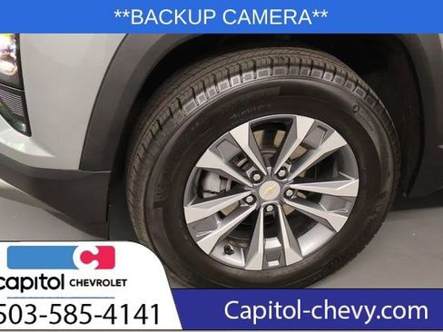 Used 2025 Chevrolet Equinox LT image 7