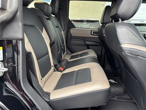 Used 2024 Ford Bronco Wildtrak image 16