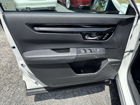 Used 2025 Honda CR-V EX-L image 19