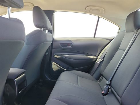 Certified 2022 Toyota Corolla LE image 13