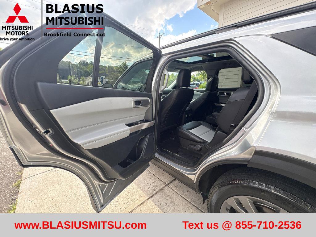 Used 2023 Ford Explorer XLT w/ Equipment Group 202A AWD/4WD image 36