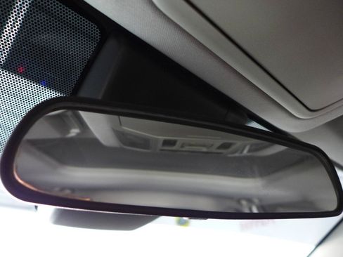 Used 2021 Toyota RAV4 XLE w/ Convenience Package FWD image 54