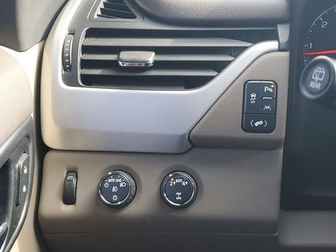 Used 2019 GMC Yukon SLT w/ Premium Edition image 19