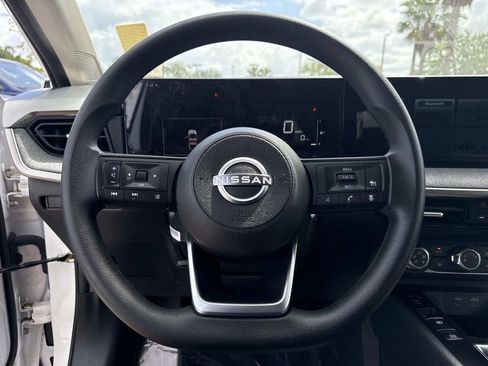 Used 2025 Nissan Kicks SV image 25