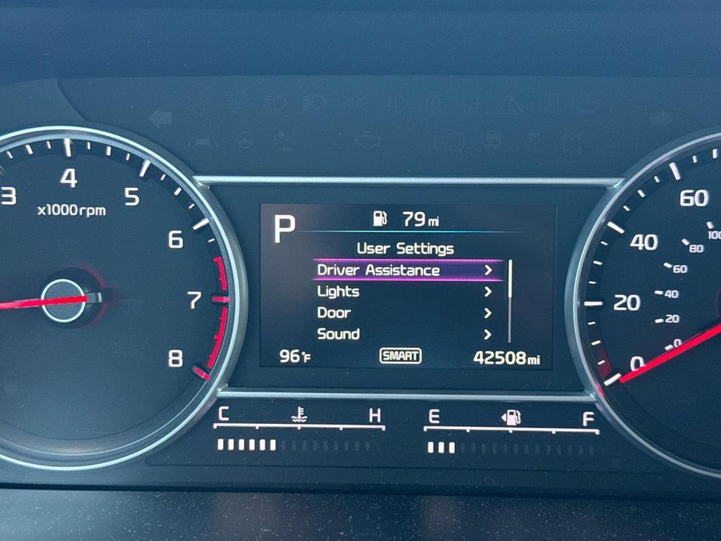 Used 2022 Kia Sorento LX FWD image 32