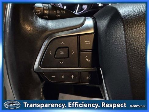 Used 2020 Toyota Highlander Platinum image 21